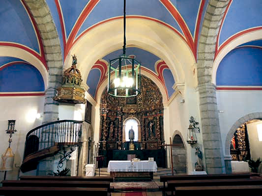 INTERIOR IGLESIA TORRECABALLEROS edited