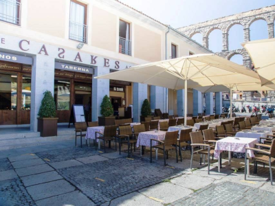 CASARES ACUEDUCTO