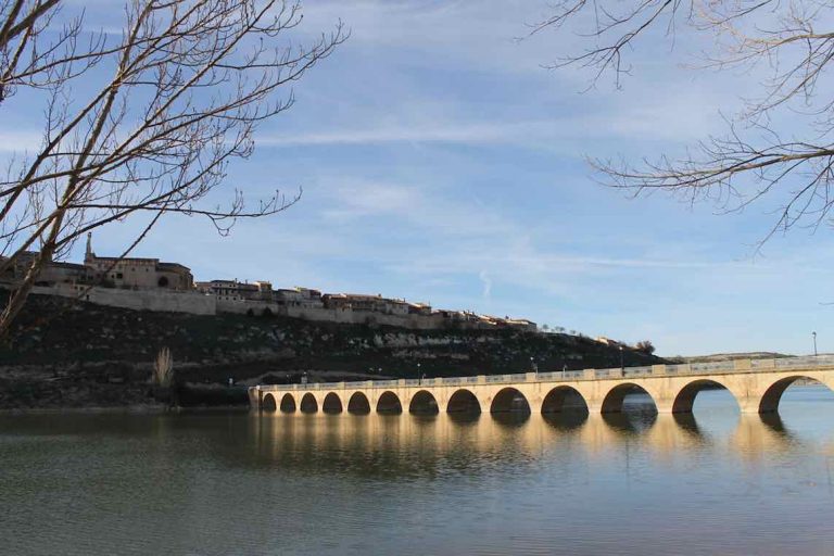Foto2_Segovia_MaderueloSigloXII_24082016-copia-768x512.jpg