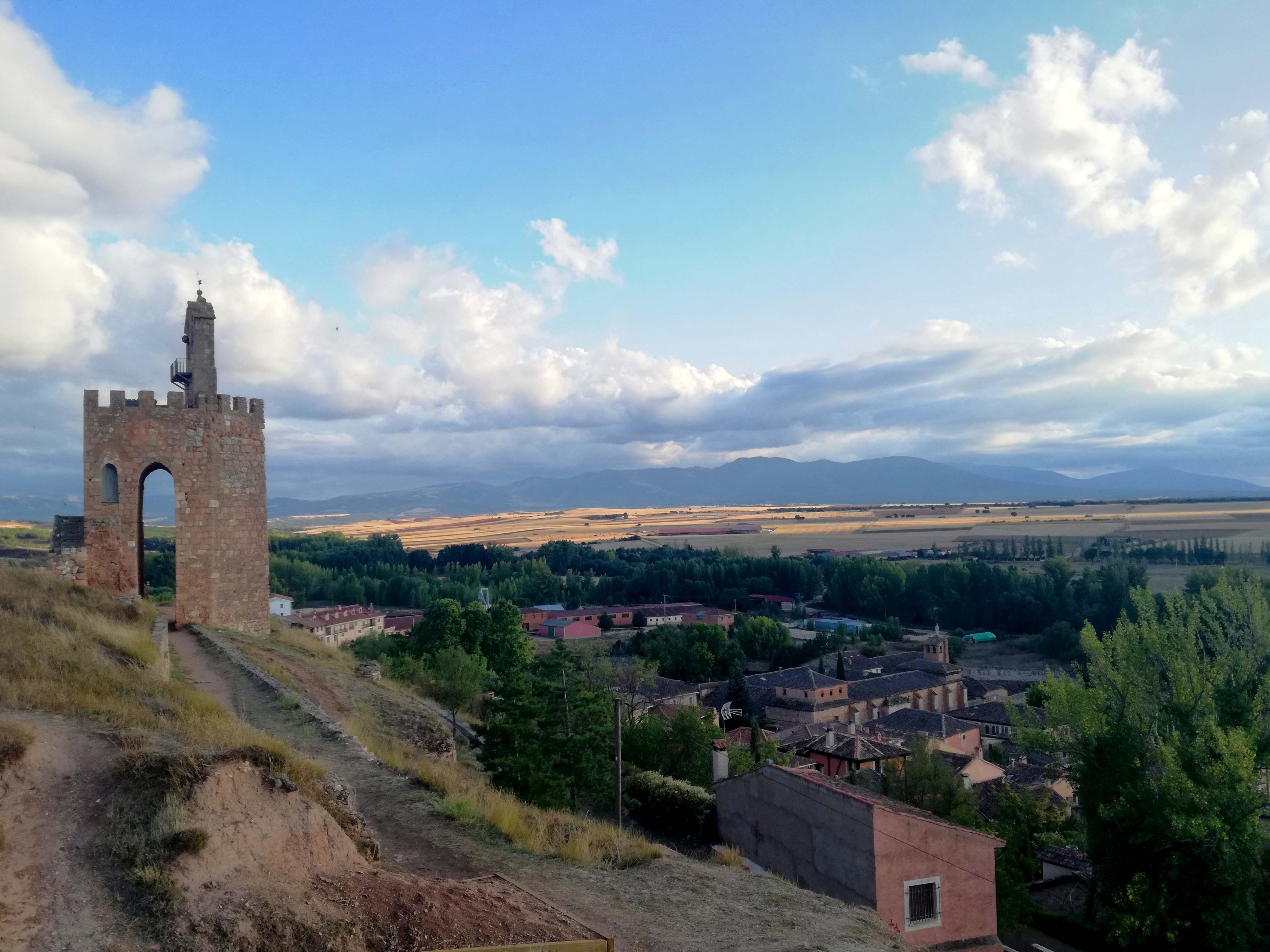 Torre_de_La_Martina._Ayllón_3_retocada.jpg