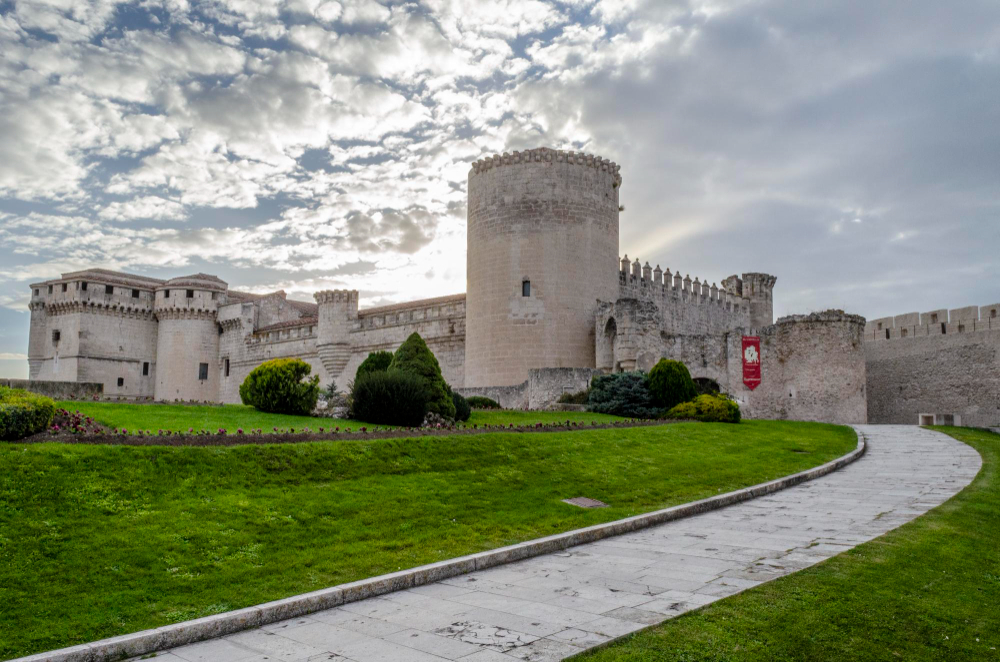 castle-of-cuellar.jpg