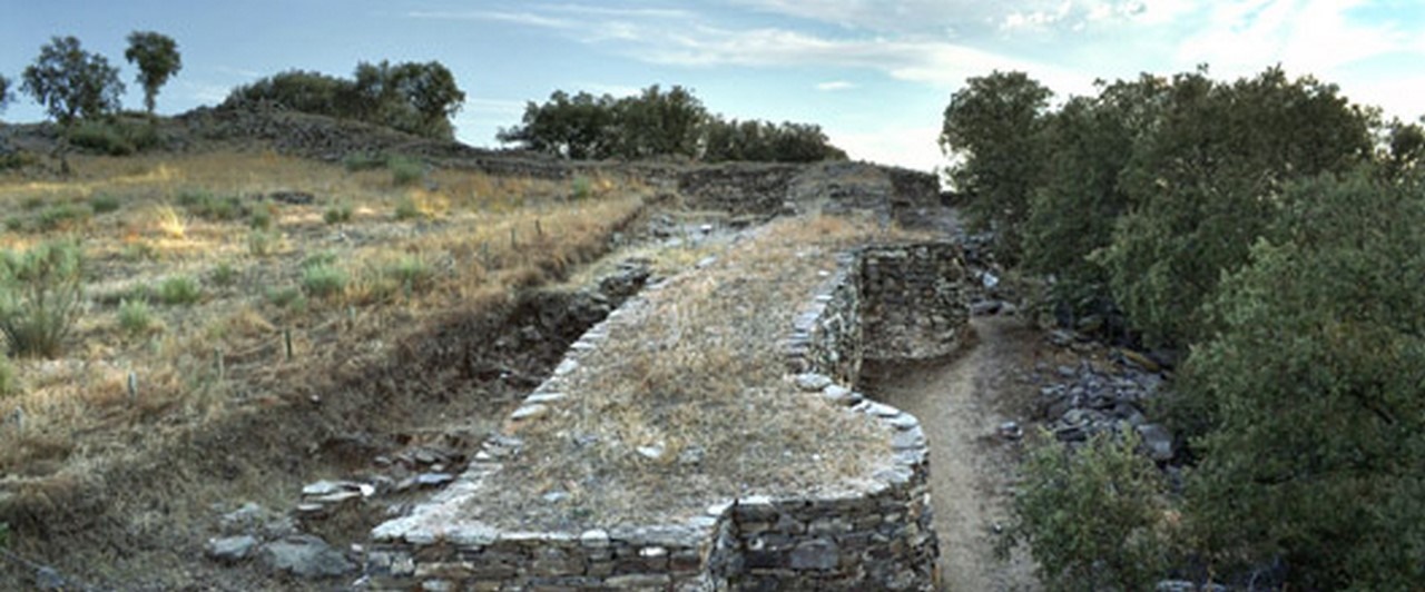 Muralla de Bernardos